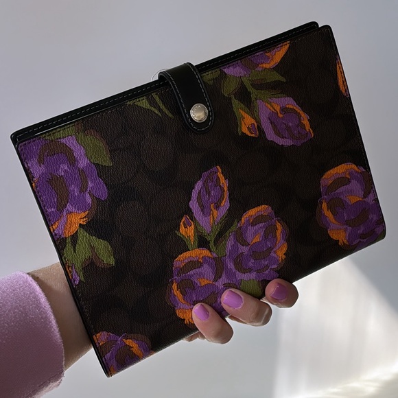 NWT💃Coach Notebook in Signature Canvas with Rose Print - Picture 4 of 8